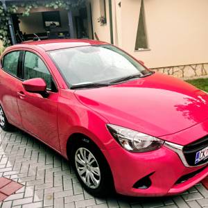Mazda2  reg godinu dana parking senzori bez ulaganja