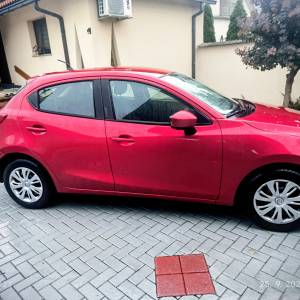 Mazda2  reg godinu dana parking senzori bez ulaganja