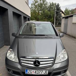 MERCEDES A-KLASA 180CDI AVANTGARDE /131tkm/prvi vlasnik/klima/odličan/