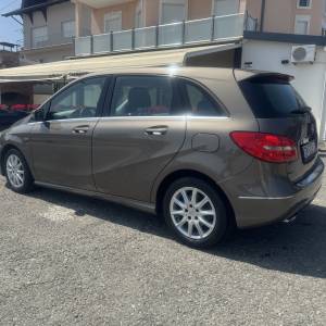 Mercedes B Klasa 180 CDI 2012god.