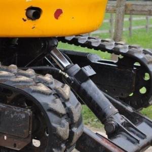 Mini Bageri JCB 8030 ZTS 3.2t MINI EXCAVATOR - 2013