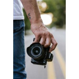 Nikon Z5 Full Frame Mirrorless Camera with NIKKOR Z 24-50mm f4-6.3 Zoo