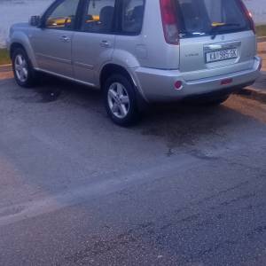 Nissan x-trail 2005.god.