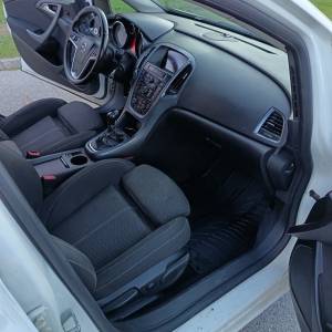 Opel Astra J 1.7 96kw