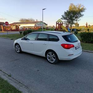 Opel Astra J 1.7 96kw