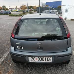 Opel corsa 1.2 16 v benzinac 8/26 rega