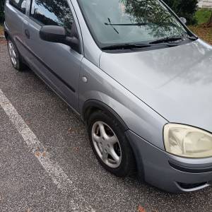 Opel corsa 1.2 16 v benzinac 8/26 rega