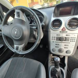 Opel Corsa 1.4, 74 kw, 2012. godina, izvrsno stanje