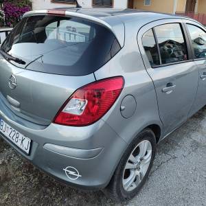 Opel Corsa 1.4, 74 kw, 2012. godina, izvrsno stanje