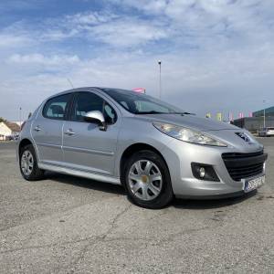 Peugeot 207 1,4, 2011 benzin
