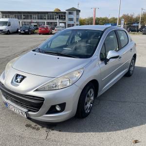 Peugeot 207 1,4, 2011 benzin