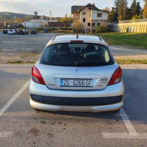 Peugeot 207 - 1,4
