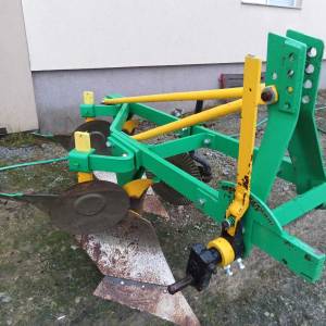 Plug dvobrazni Leopard, Lav