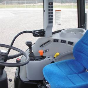 poljoprivredni traktor 2008 NEW HOLLAND T4030 MFWD