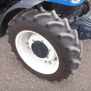 poljoprivredni traktor 2008 NEW HOLLAND T4030 MFWD