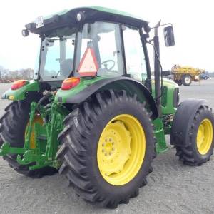 poljoprivredni traktor 2010 JOHN DEERE 5080