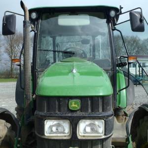 poljoprivredni traktor 2010 JOHN DEERE 5080