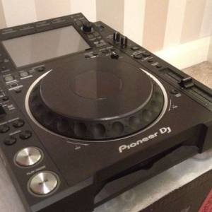 Prodaja Novo Pioneer CDJ-Tour1/Pioneer DJM-Tour1, Pioneer CDJ-2000NXS2