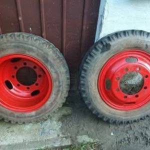 prodajem 3 felge 20 cola 8x275 centralna rupa 220 gume 7.50 R20 1  jak