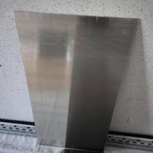 prodajem alu pločevine (ploče) (lim ) 4 mm debljine dimenzije 1150*600