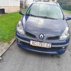 Prodajem automobil marke Renault clio
