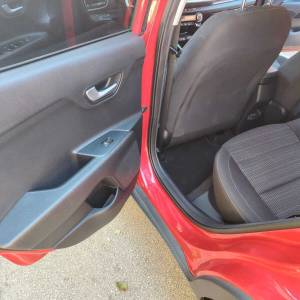Prodajem navedeni auto Kia Stonic