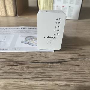 Prodajem WiFi extender Smart N300 Edimax