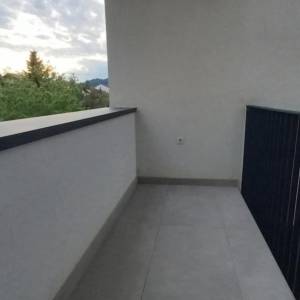 Samobor, trosoban stan + garaža i vanjsko parkirno