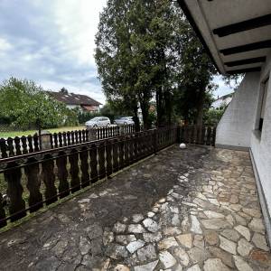 SESVETE - KUĆA S DVORIŠTEM I GARAŽOM - NIJE FIKSNA CIJENA!