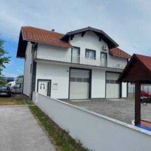 SESVETE, KUĆA SA STANOM I VELIKOM RADIONICOM 200 m2 (prodaja)