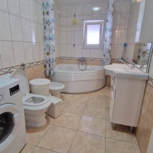 SESVETE, KUĆA SA STANOM I VELIKOM RADIONICOM 200 m2 (prodaja)