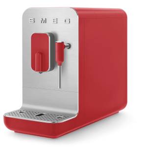 SMEG dizajnerski automatski aparat za kavu. Novo
