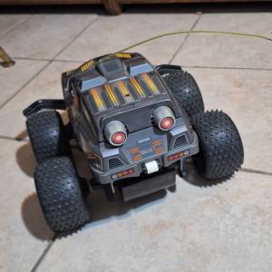 Tomahawk auto na Daljinski