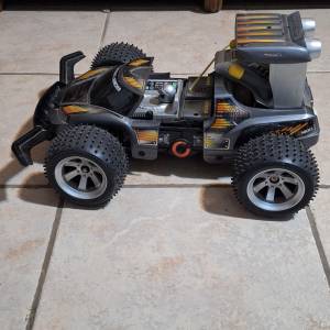Tomahawk auto na Daljinski
