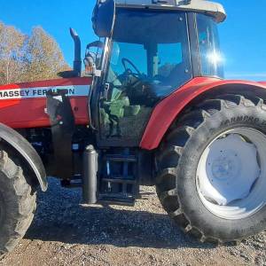 TRAKTOR MASSEY FERGUSON 5465