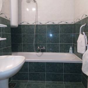 Trosoban stan na Sjenjaku, 72m2, gradska toplana, top lokacija