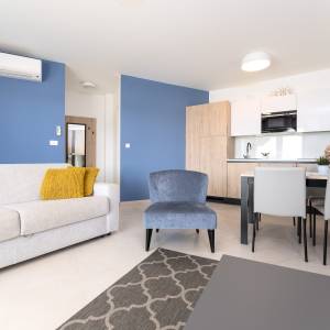 UMAG prvi red more! 25m promenada/bazen/recepcija/Lux!