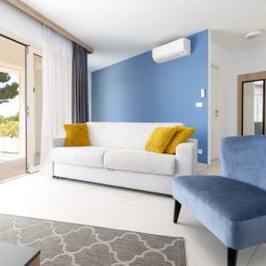 UMAG prvi red more! 25m promenada/bazen/recepcija/Lux!