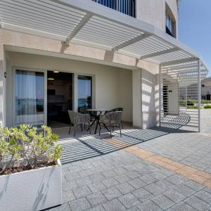 UMAG prvi red more! 25m promenada/bazen/recepcija/Lux!