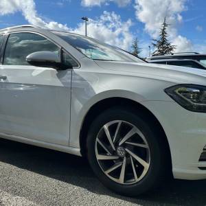 Volkswagen Golf 7 Variant 2.0 TDI Highline! + POKLON!