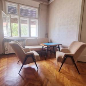 ZAGREB, SVETICE - BORONGAJ OKRETIŠTE, KUĆA 225 m2 SA VRTOM (prodaja)