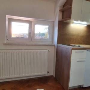 Zagreb - Vrapče ( Jačkovina ) garsonijera 20m2, terasa 25m2, pogled