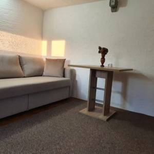 Zagreb - Vrapče ( Jačkovina ) garsonijera 20m2, terasa 25m2, pogled