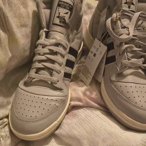 adidas Original visoke tenisice nove s etiketom