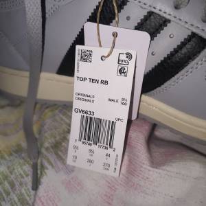 adidas Original visoke tenisice nove s etiketom