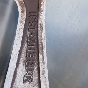 Alu felge sa gumama za BMW