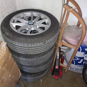 Alu felge sa gumama za BMW