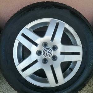 Aluminijske felge i zimske gume Sava 195/65 R15