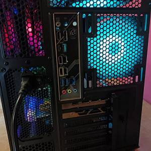 AMD Ryzen 7 9800X3D, RTX 5080 16GDDR7, 32gb, 1tb, 240, 1000W