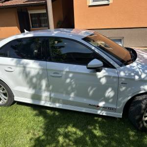 Audi A3 1,6 TDI Limousine S-Line